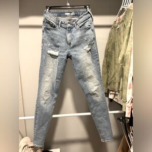 Brand new Old Navy rockstar super skinny